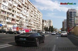 Bakıda milyonluq “Lamborghini”nin sahibi kimdir?