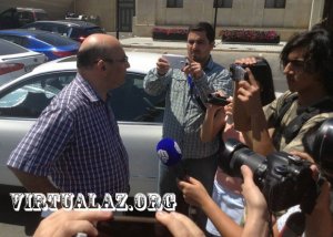 Leyla Yunusa 3 ay həbs verildi - həbsxanaya apardılar!
