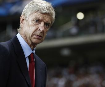 Arsen Venger "Beşiktaş"-dan şikayət etdi