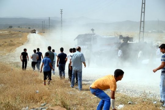 Türkiyədə PKK heykəli aşırıldı - FOTOLAR