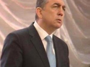 Eldar Əzizovdan ehsan verənlərə 400 manat pul cəzası