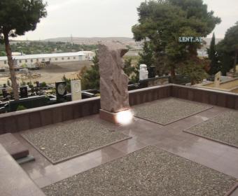 Hindistandan gətirilən baş daşları, 500 manatlıq güldan, muzey kimi “Qurd qapısı” - REPORTAJ
