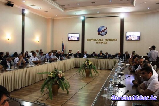 «Azərbaycanın informasiya təhlükəsizliyi media müstəvisində»