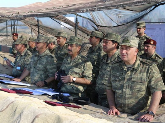 Azərbaycan Ordusunun irimiqyaslı təlimlərindən yeni görüntülər - Fotolar