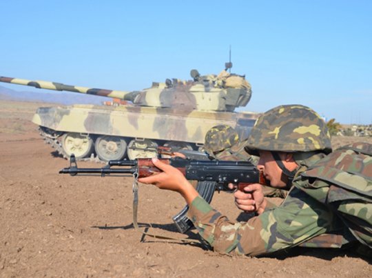 Azərbaycan Ordusunun irimiqyaslı təlimlərindən yeni görüntülər - Fotolar