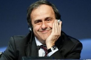 Platinidən “futbolda ağ kart” təklifi
