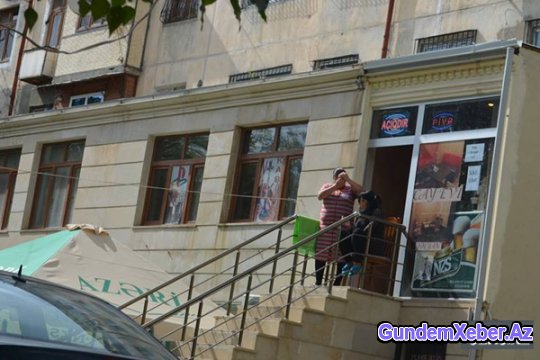 Paytaxt çayxanaları və onlara "kliyent" yığan qızlar - FOTOSESSİYA