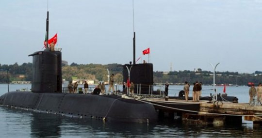 Neftə görə Aralıq dənizində hərbi qarşıdurma başladı, Bakı kənara çəkildi