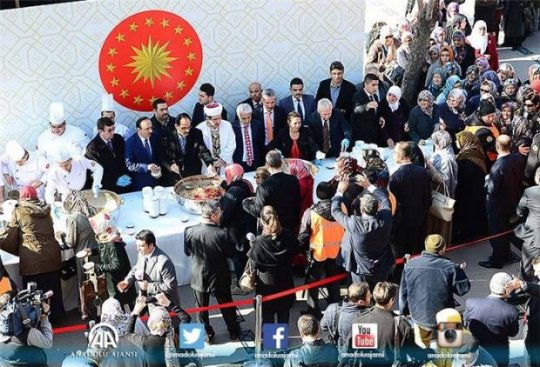 Ərdoğan əsgərlərə hədik payladı - (Fotolar)
