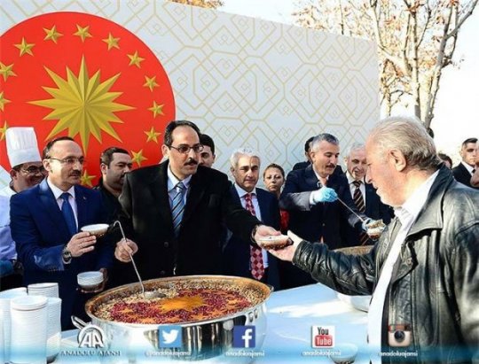 Ərdoğan əsgərlərə hədik payladı - (Fotolar)