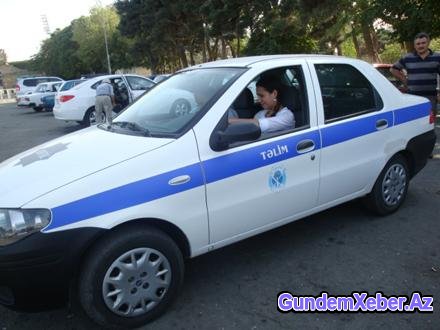 Bakıda necə sürücü olurlar: “Bir molla, üç manat pul...”