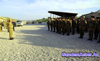 Zakir Həsənov ön cəbhədə (FOTO)