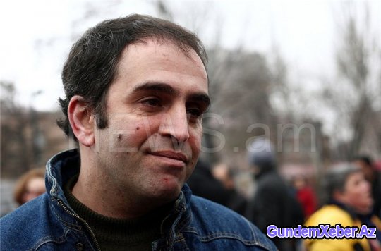 Sarkisyanın evinə hücum (FOTO)