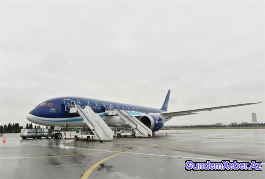 Prezident və xanımı “Boeing-787-8”-un pilot kabinəsində (FOTO)