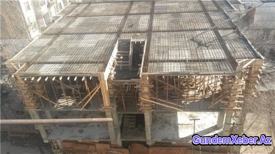 Bakıxanov sakinləri qanunsuz tikintiyə etiraz edir