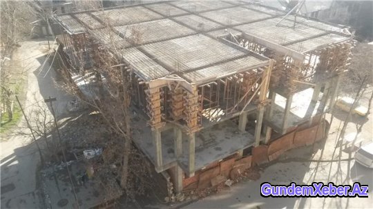 Bakıxanov sakinləri qanunsuz tikintiyə etiraz edir