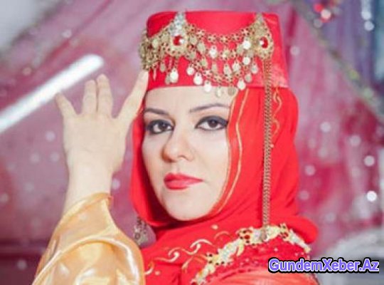 Müğənninin maşınına hücum oldu