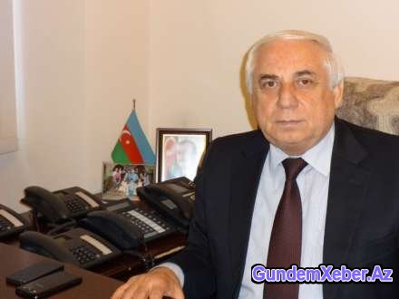 Hadı Rəcəbli müəllimlərə işdən sonra fəhləlik təklif etdi