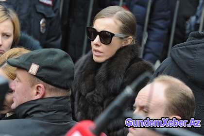 Kseniya Sobçak Rusiyanı tərk edib