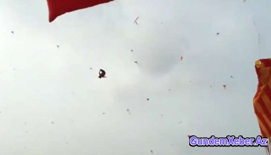 Vyetnamda uşaq hava ilanının onu qaldırdığı yüksəklikdən düşərək ölüb - VİDEO (18+)