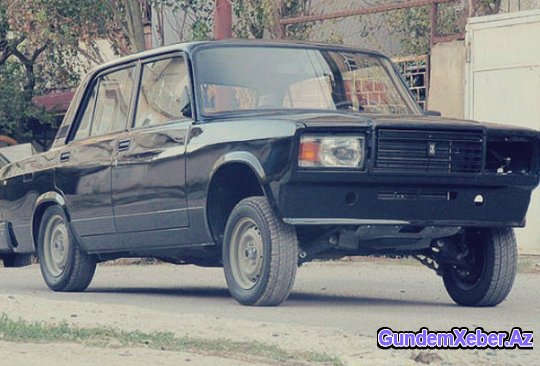 Avtoxuliqan polisi yerdə sürüdü