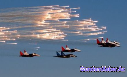 Rusiya Ermənistanda üç günlük hərbi hava təlimlərinə başlayıb (FOTOLAR)