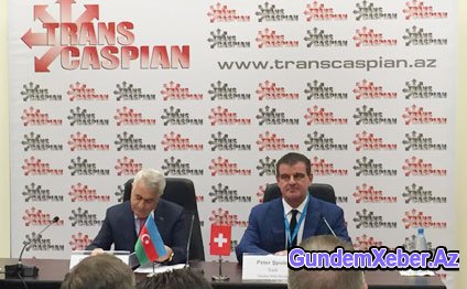 İki mərtəbəli qatarlar gəlir
