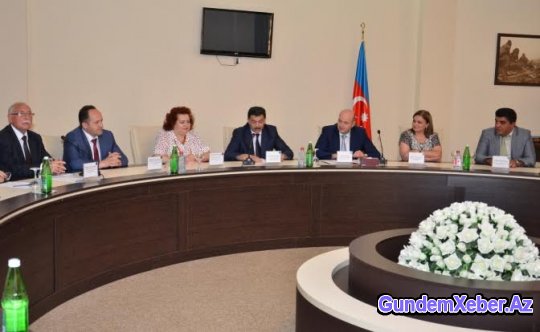 Qaradağda dəyirmi masa keçirilib - Fotolar