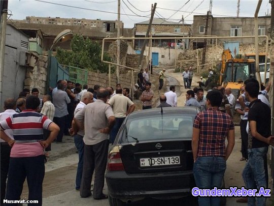İdarə rəisinin sakinə cavabı: “Aralı dur, səndən iy gəlir” - FOTOLAR