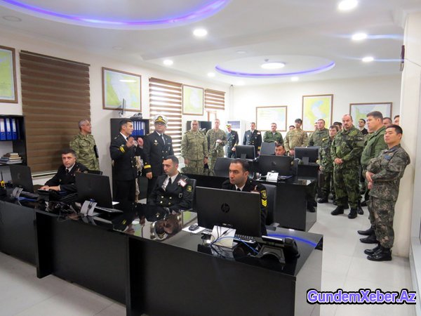 Xarici ölkələrin hərbi attaşeləri Azərbaycan HDQ-nin bazasında
