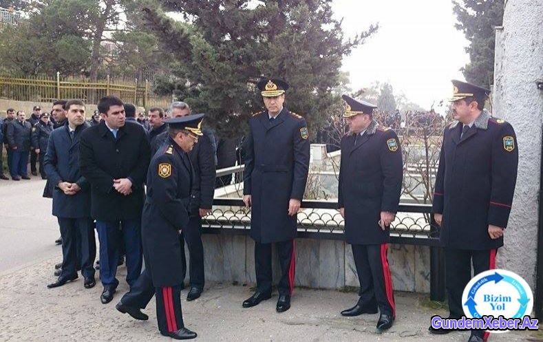Nardaran hadisəsində həlak olan polislər dəfn olunur - FOTOLAR