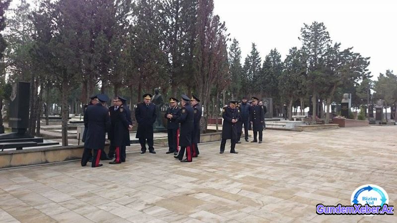 Nardaran hadisəsində həlak olan polislər dəfn olunur - FOTOLAR