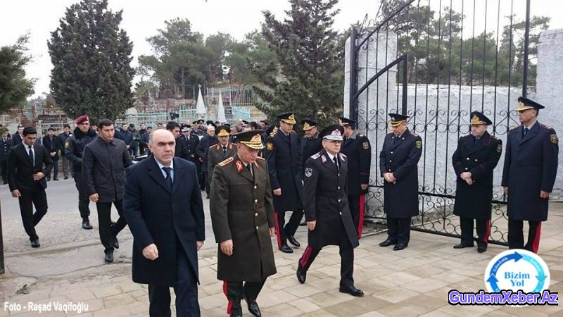 Ramil Usubov polislərin dəfn mərasimində - FOTOLAR + VİDEO