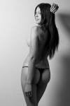 Azərbaycanlı model çılpaq soyundu-(18+ Fotolar)