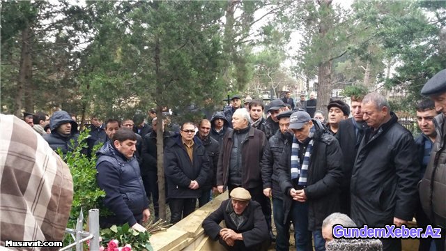 Elton Quliyev torpağa tapşırldı - fotolar