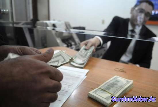 Banklar əhalinin pulunu qaytarmır