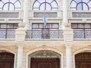 HESABLAMA PALATASI DÖVLƏT KOMİTƏSİNDƏ NÖQSANLAR AŞKARLADI