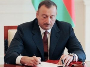 İlham Əliyev xalq artisti İlhamə Quliyevanın vəfatı ilə bağlı nekroloq imzalayıb