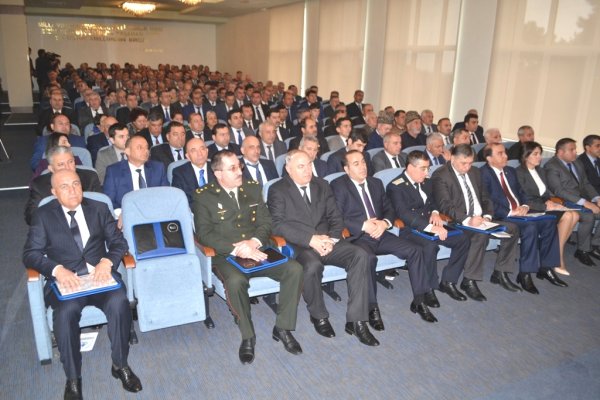 Biləsuvar rayonunda 2015-ci ilin sosial-iqtisadi inkişafının yekunları və qarşıda duran vəzifələrə həsr olunmuş hesabat yığıncağı keçirildi.