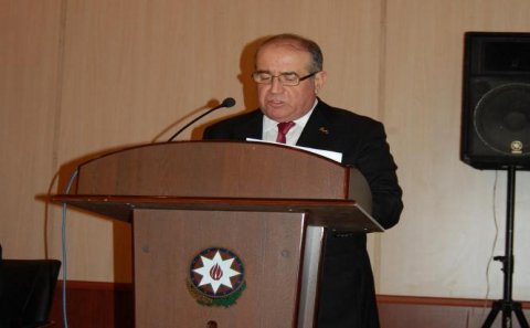 BAŞÇI QOBUSTANDA MİLYONLARI NECƏ TALAYIR?