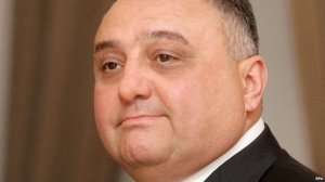 Mahmudov dövlətə hücum edir