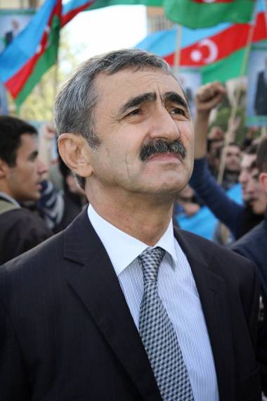 “Başqasına quyu qazma özün düşərsən” -Hüquqşunasdan Rusiya hakimiyyətinə atmaca