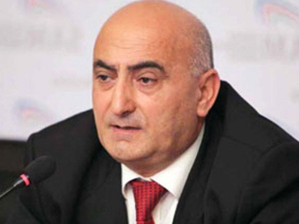 Millət vəkili: ""Ordumuz düşmənin başını əzdi""