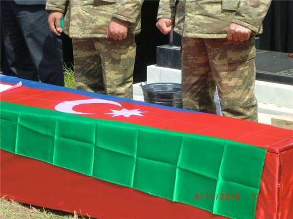 Kürdəmir daha bir şəhidini torpağa tapşırdı - FOTOLAR 
