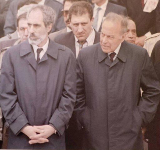 Elçibəyin Kələkidən qayıdan gün keçirdiyi ilk mətbuat konfransı:“Mən və Heydər Əliyev vətəndaş müharibəsinin qarşısını aldıq” – STENOQRAM