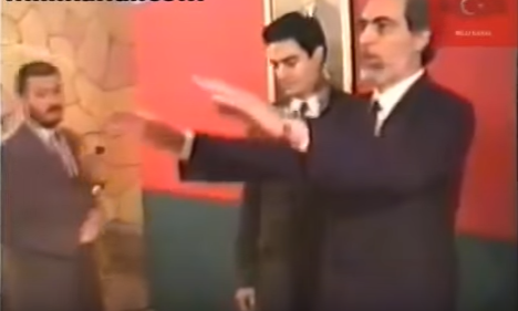 Elçibəyin Kələkidən qayıdan gün keçirdiyi ilk mətbuat konfransı:“Mən və Heydər Əliyev vətəndaş müharibəsinin qarşısını aldıq” – STENOQRAM Elçibəyin Kələkidən qayıdan gün keçirdiyi ilk mətbuat konfransı:“Mən və Heydər Əliyev vətəndaş müharibəsinin qarşısını aldıq” – STENOQRAM