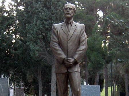 Elçibəyin Kələkidən qayıdan gün keçirdiyi ilk mətbuat konfransı:“Mən və Heydər Əliyev vətəndaş müharibəsinin qarşısını aldıq” – STENOQRAM Elçibəyin Kələkidən qayıdan gün keçirdiyi ilk mətbuat konfransı:“Mən və Heydər Əliyev vətəndaş müharibəsinin qarşısını aldıq” – STENOQRAM