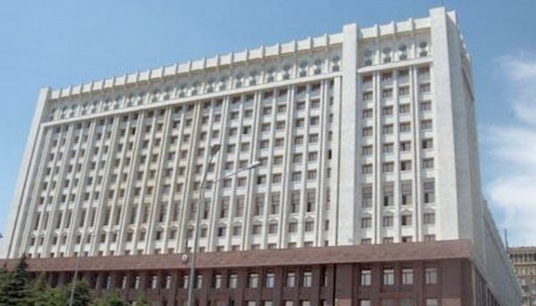 Prezident Administrasiyasında şöbələrdən biri ləğv edildi, müdiri təqaüdə göndərildi