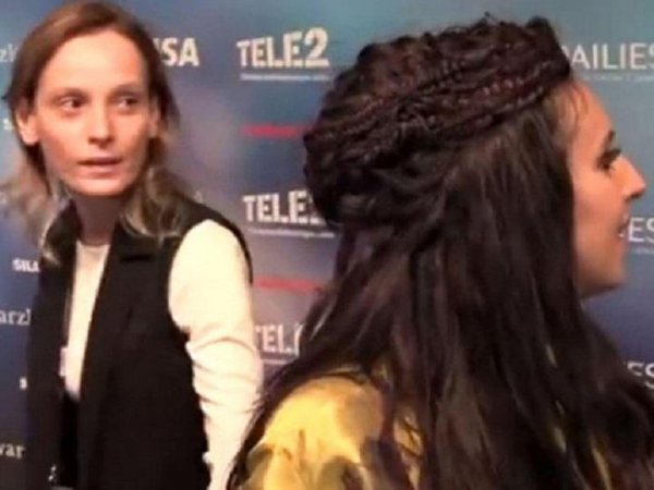 Camala rus jurnalisti təhqir etdi: "Bunlar..."