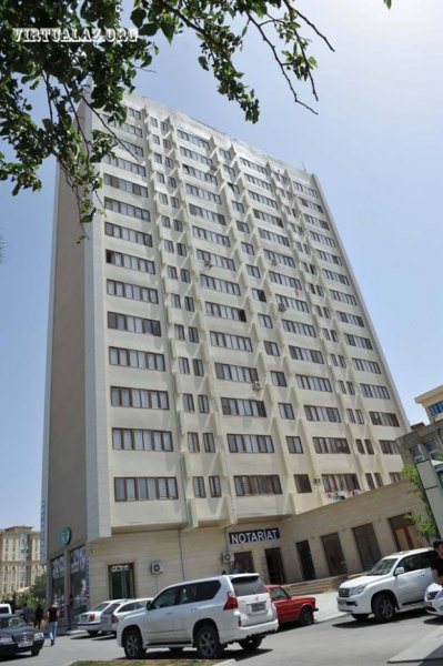 Bakıda yanan bina faciəsi hələ bitməyib